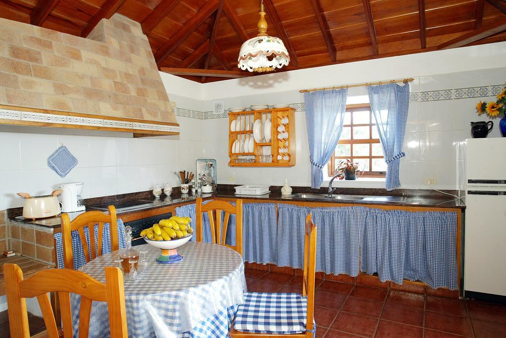 Atilio Villa Puntallana Buitenkant foto