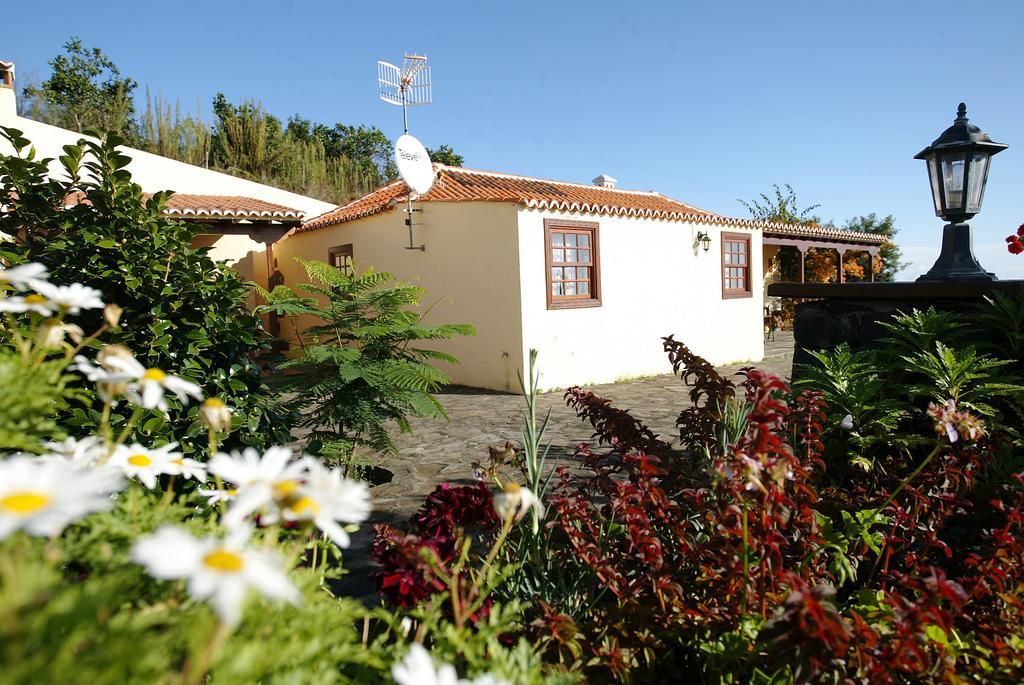 Atilio Villa Puntallana Buitenkant foto